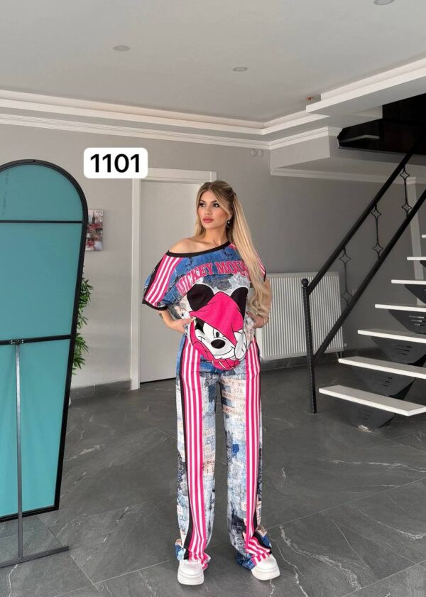 Women's Mickey Mouse Graphic Two-Piece Lounge Set