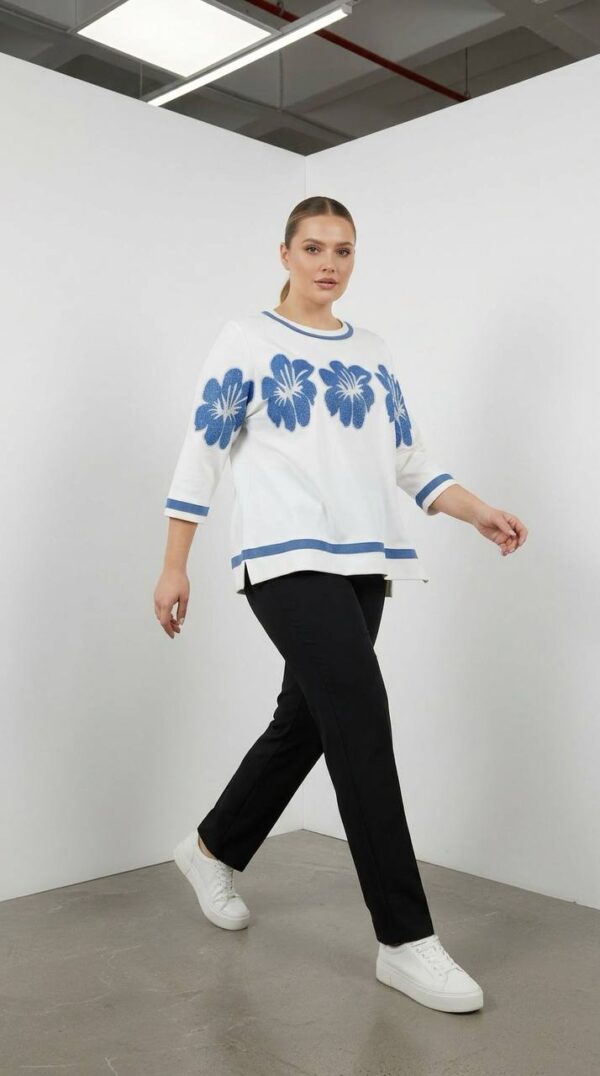 Floral Applique Three-Quarter Sleeve Tunic