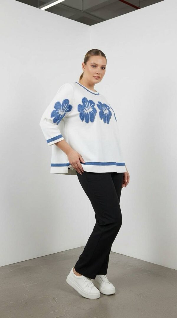 Floral Applique Three-Quarter Sleeve Tunic