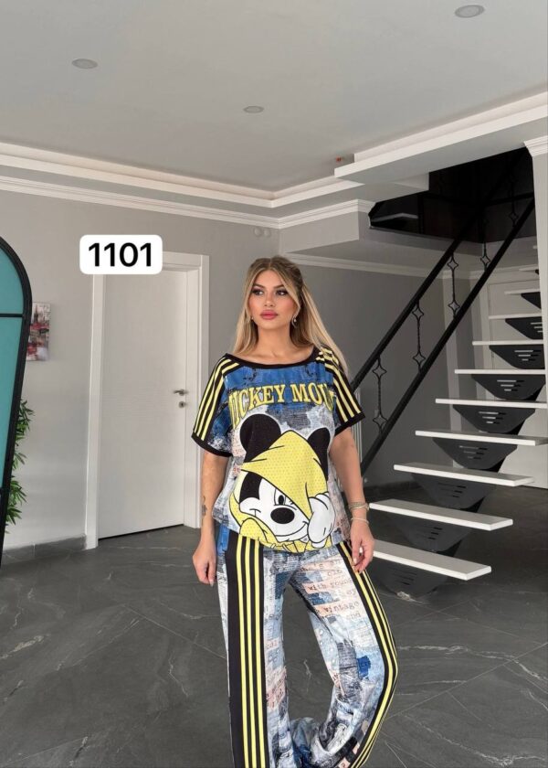 Women's Mickey Mouse Graphic Two-Piece Lounge Set