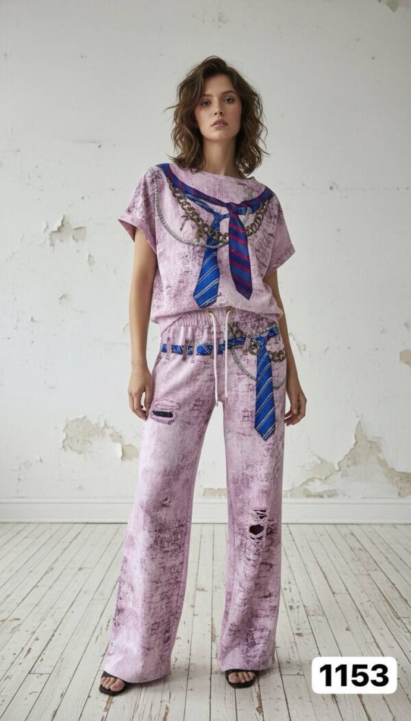 file_1334.jpg Women's Acid Wash Graphic Print Two-Piece Set