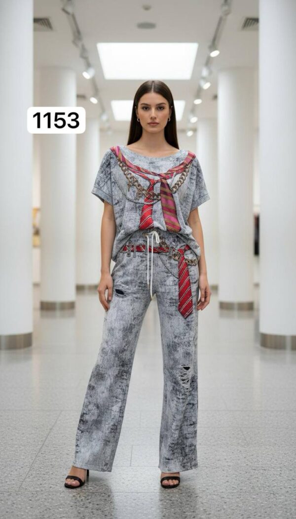 file_1335.jpg Women's Acid Wash Graphic Print Two-Piece Set