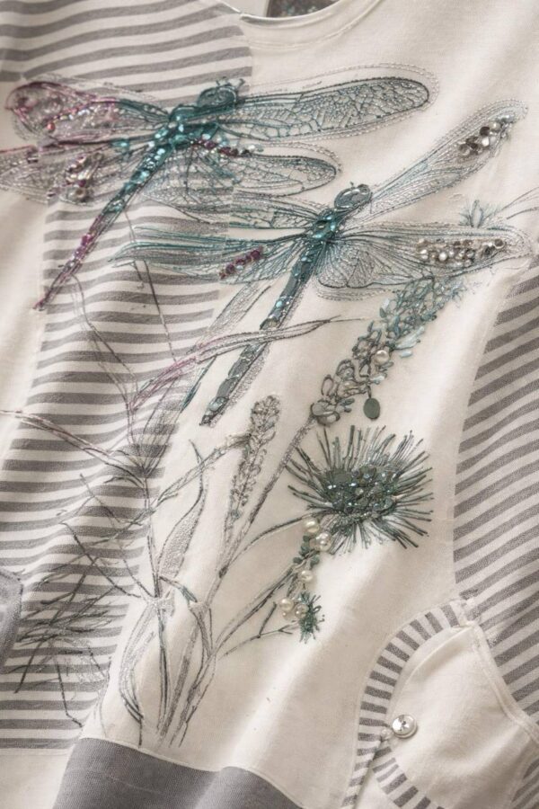 file_1437.jpg Dragonfly Graphic Patchwork Knit Tunic Blouse