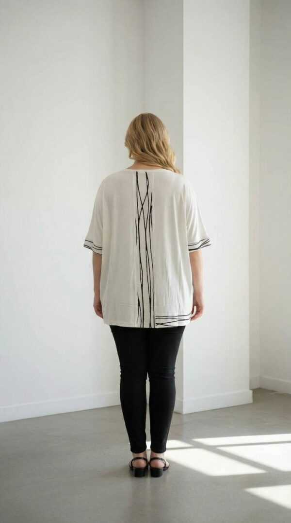 file_1441.jpg Women's Artistic Print Oversized Short Sleeve Blouse