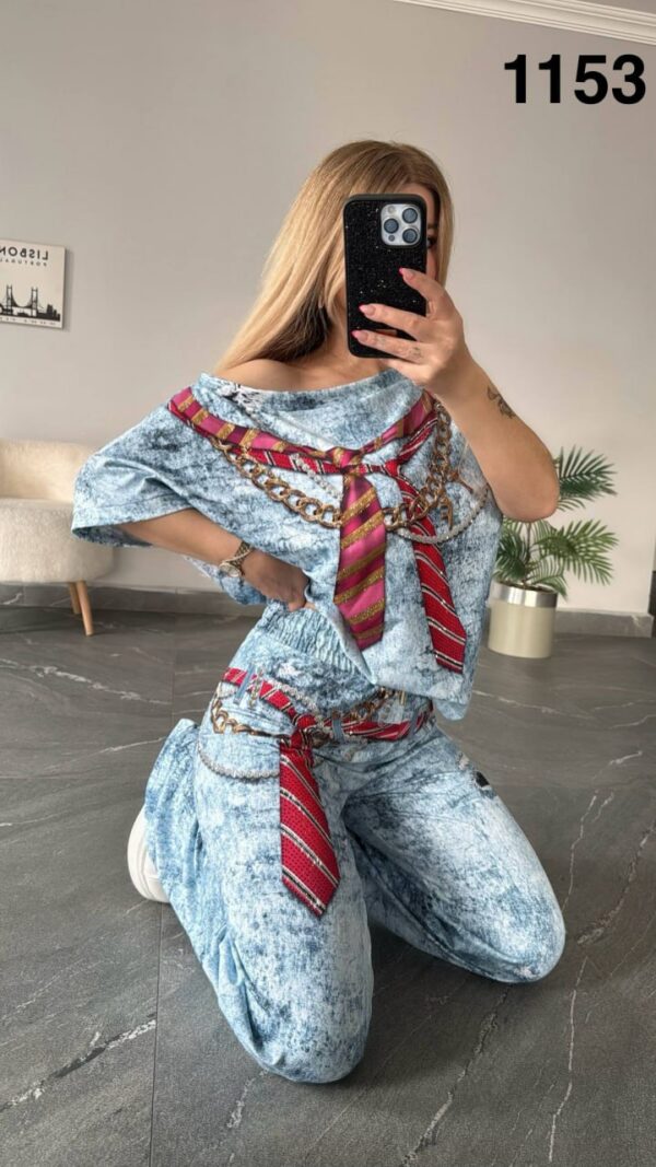 file_1602.jpg Women's Acid Wash Graphic Print Two-Piece Set