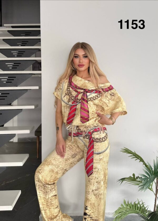 file_1605.jpg Women's Acid Wash Graphic Print Two-Piece Set