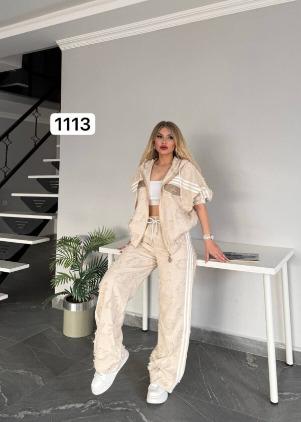 file_1704.jpg Women's Embellished Zip-Up Hoodie and Pants Set