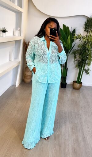 Premium Two-Piece Lace Set - Wholesale Fashion