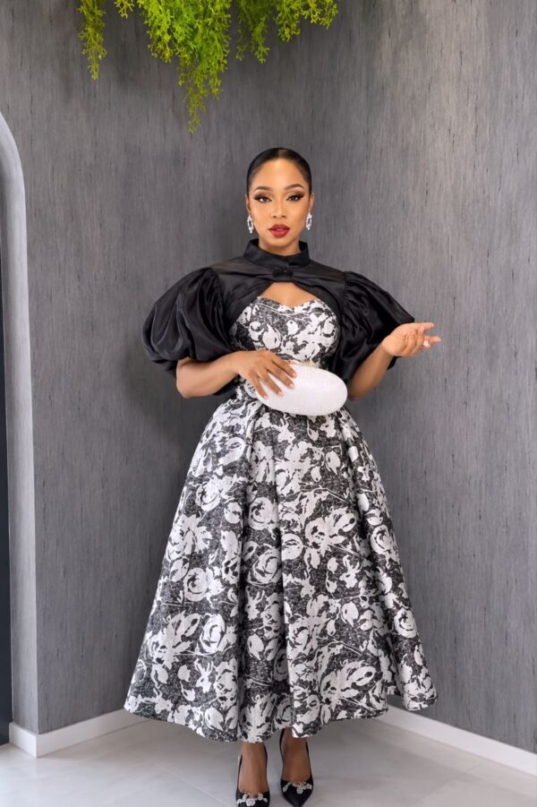 Premium Black & White Floral Dress - Wholesale Fashion