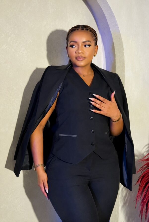 Premium Black Three-Piece Blazer Set