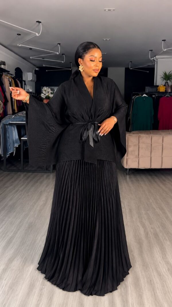 Premium Two-Piece Pleated Set - Wholesale Fashion