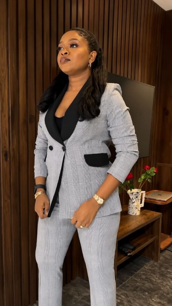 Premium Gray Plaid Two-Piece Blazer Suit Set