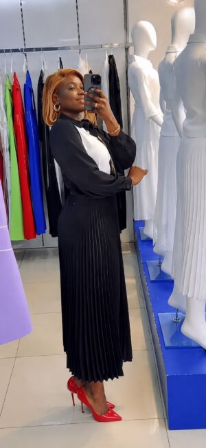 Premium Two-Piece Pleated Suit Set - Black & White