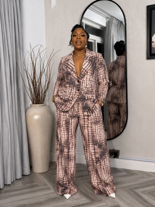 Premium Two-Piece Blazer & Pants Set - Dusty Beige Premium Two-Piece Blazer & Pants Set - Dusty Beige